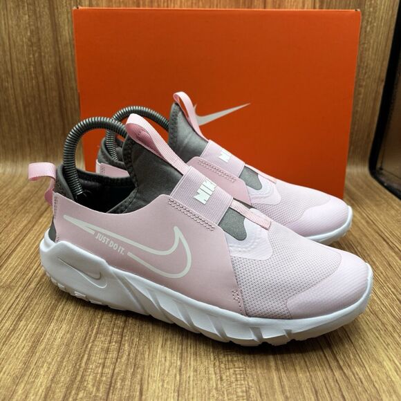 Nike Flex Runner 2 Road Running shoes Pink Foam size 6 Y Or Womens 7.5 Sneakers - Picture 1 of 10